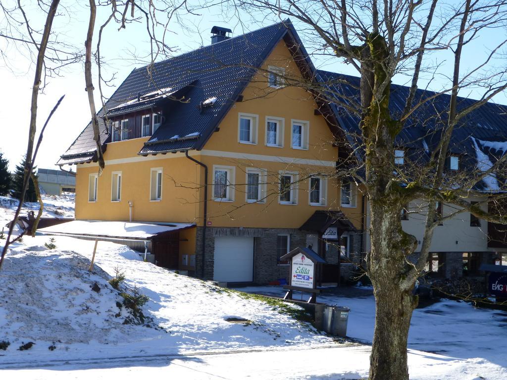 Ubytovani Edita Bozi Dar Exterior photo